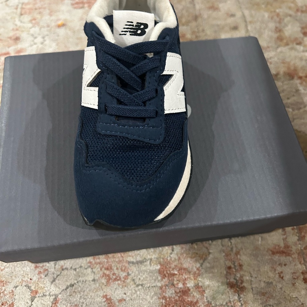 New Balance Kids' Blue and White Sneakers with Yellow Accent - Picture 3 of 8